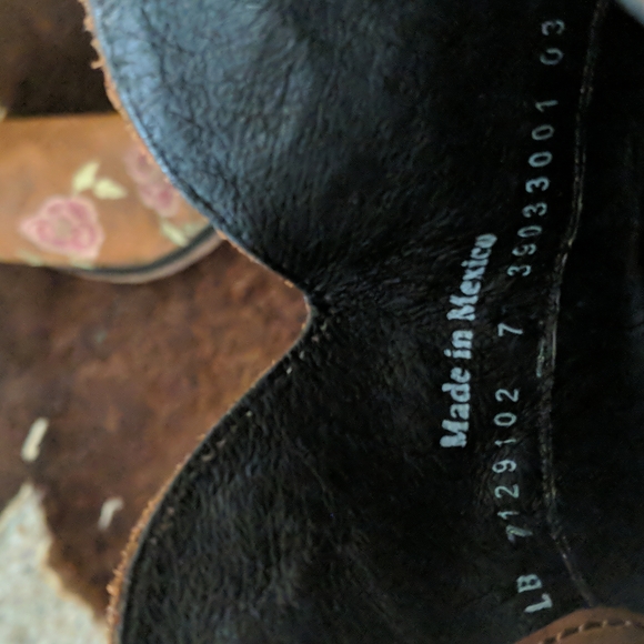 LIBERTY BLACK LB7129102 "Caborca Silver" embroidered floral booties sz 7 NEW - Picture 12 of 13